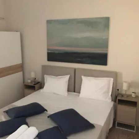 Marinos Apartment