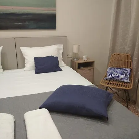 Apartment Marinos *