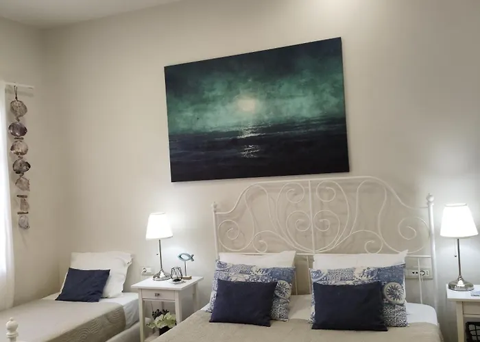 Marinos Apartamento *